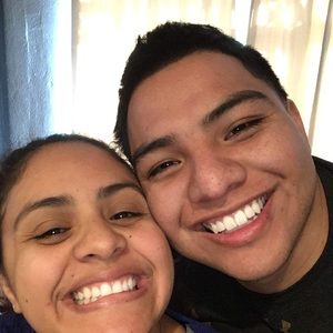 Meet your Posher, Cynthia